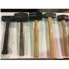 Image 2 : BUCKET OF 6 MALLETS & WORK GLOVES
