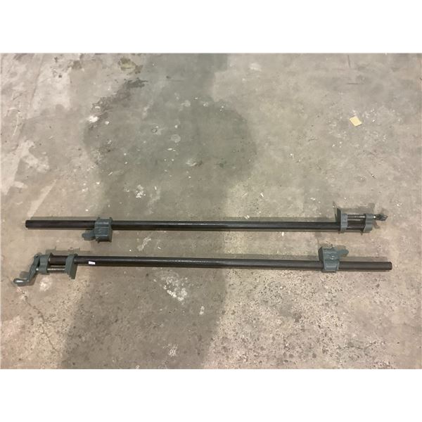 2 METAL CLAMPS