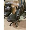 Image 2 : BLACK LAZBOY BLACK EXECUTIVE OFFICE CHAIR