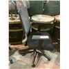 Image 2 : BLACK MESH BACK  ROLLING OFFICE CHAIR