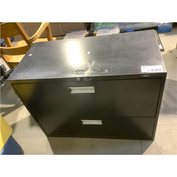 2 COMPARTMENT METAL LOCKING CABINET WITH KEY