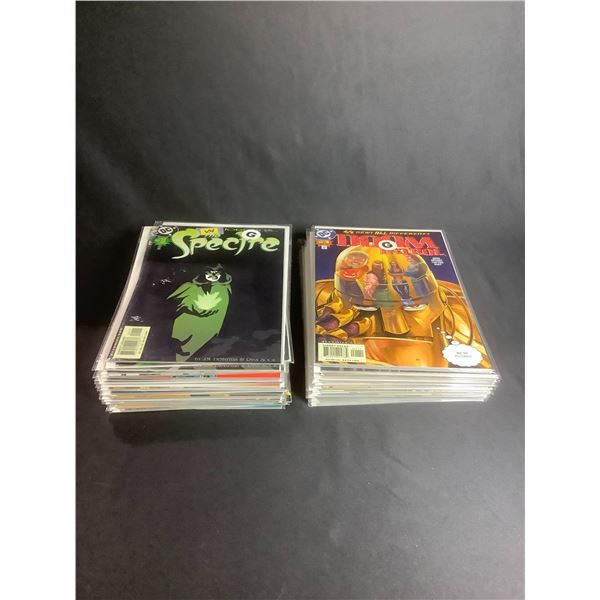 LARGE COLLECTION OF COMIC BOOKS TITLES INCLUDE: DOOM PATROL & SPECTRE