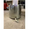 Image 2 : LARGE STAINLESS STEEL POT 19 X 20"