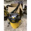 Image 1 : DEWALT 6GAL DRY/WET VACUUM