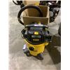 Image 1 : DEWALT 6GAL DRY/WET VACUUM