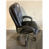 Image 2 : ROLLING OFFICE CHAIR