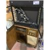 Image 2 : VINTAGE CHISHOLM  RADIO AND TURNTABLE IN CABINET, AND FIREPLACE INSERT 26" X 25"