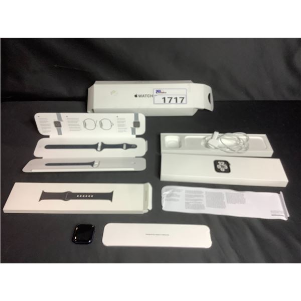 *PARTS/REPAIR* APPLE WATCH SERIES 6 WITH CHARGER