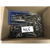 Image 1 : Box with contain