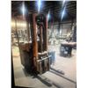 Image 1 : Raymond ForkLift 4000lbs  Battery discharged, no battery rollers