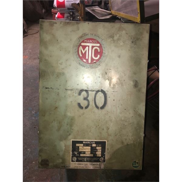 transfo 30kva 600volt a 480 440volt 3phase