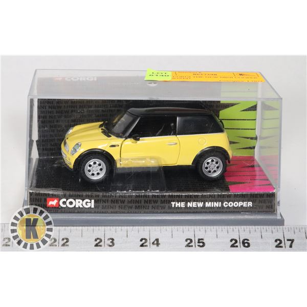 #140   CORGI THE NEW MINI COOPER 2000 BOXED