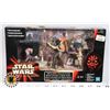 Image 1 : #205  STAR WARS DELUXE SET OF 3 FIGURED BOXED