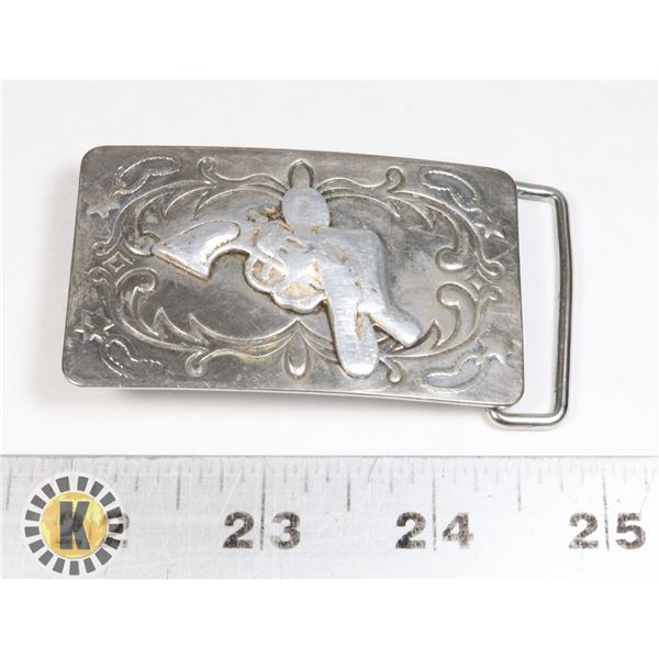 #552 VINTAGE COWBOY GUN AND HAT BELT BUCKLE