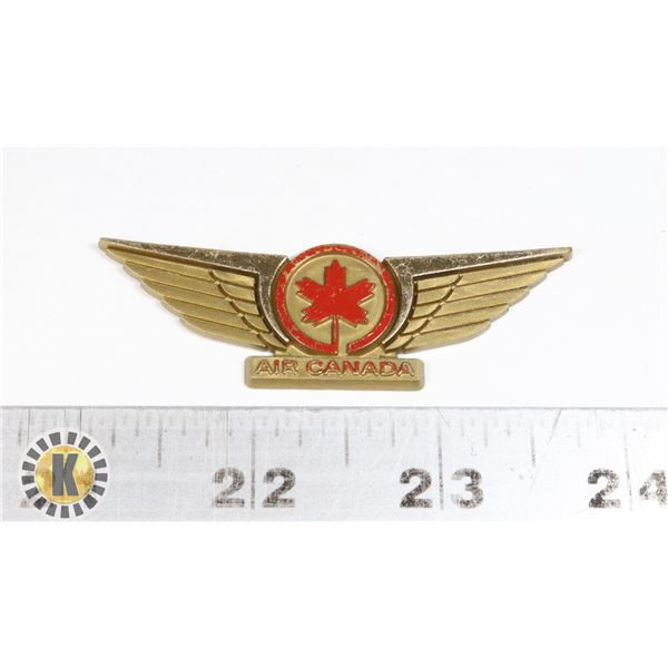 #559 VINTAGE AIR CANADA CREST PLASTIC