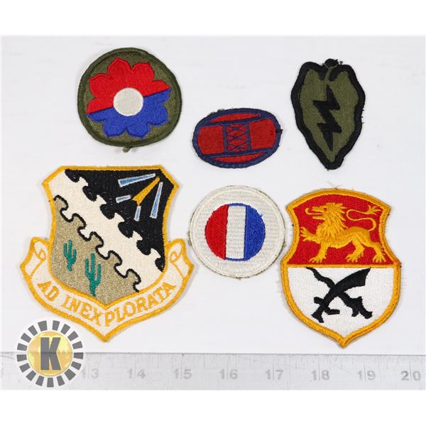 BUNDLE OF ASSORTED U.S.A. ARMY BADGES