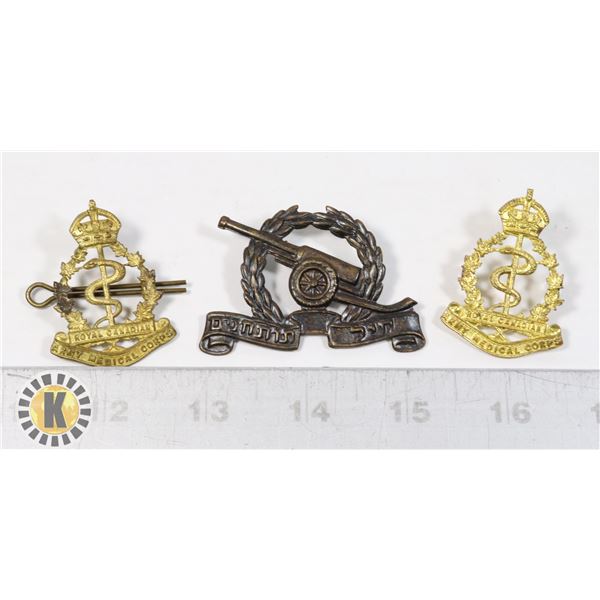 BUNDLE OF MILITARY BADGES INCLUDING