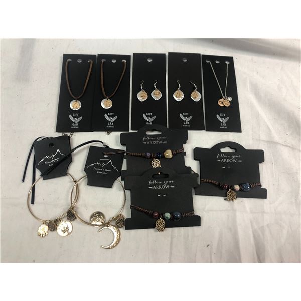 10 Assorted Fashion Accessories