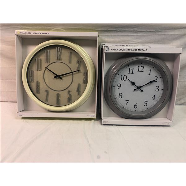 4 Wall Clocls
