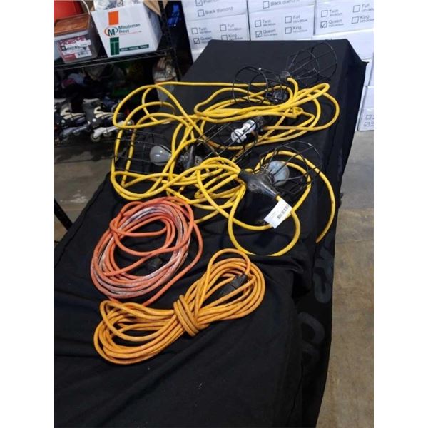 EXTENTION CORD SHOP STRING LIGHT AND 2 EXTENTION CORDS