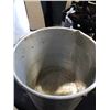 Image 6 : PROPANE BURNER WITH POT
