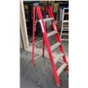 Image 1 : FEATHERLITE 6 FOOT FIBERGLASS A FRAME LADDER