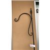 Image 3 : 2 IRON PLANTER HANGERS