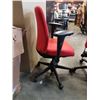 Image 9 : 4 GAS LIFT OFFICE CHAIRS BLUE, ORANGE AND GREY