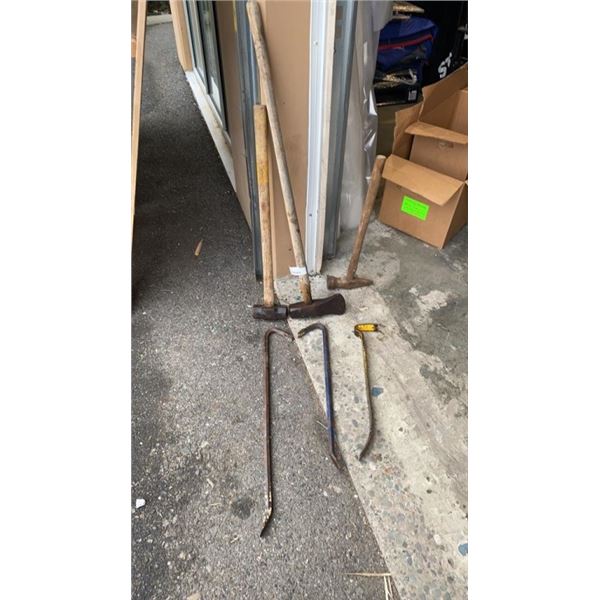 LOT OF CROWBARS, SLEDGE HAMMER, SPLITTING MAUL