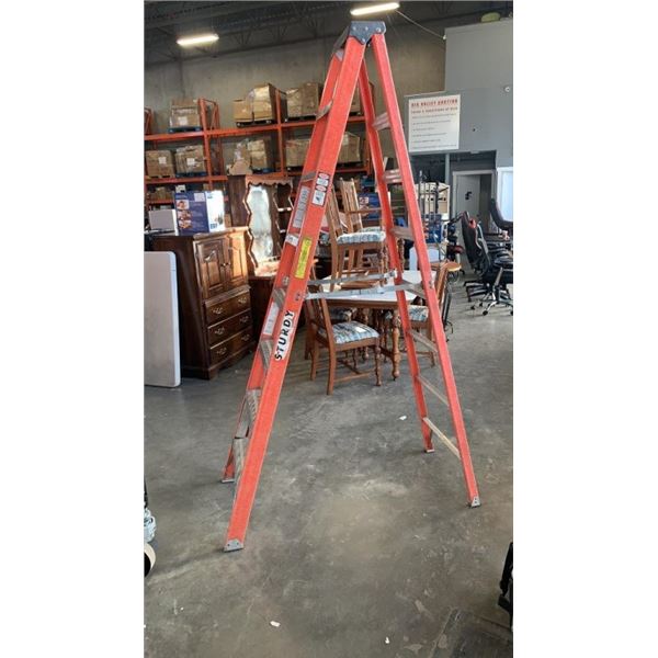 8 FOOT FIBERGLASS A FRAME LADDER