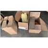 Image 1 : LOT OF NEW VELCRO FRAMED DUSTERS AND BOAT SCRUBBERS