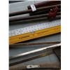 Image 5 : JACKALL, 3 BAR CLAMPS, 2 PIPE CLAMPS, LEVEL, BROOM AND STRAIGHT EDGE