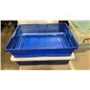 Image 6 : 5 STORAGE CONTAINERS - 2 TOTES AND 3 CLAMSHELL SNAP CASES