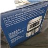 Image 3 : AS NEW INSIGNIA  4.8L AIR FRYER IN BOX