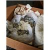 Image 5 : 2 BOXES OF NEW DISHES AND MARTHA STEWART PLATES, DISHES, WINE GLASSES