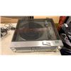 Image 7 : SONY JJ-500 RECORD PLAYER STEREO AND YAMAHA CD PLAYER