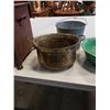 Image 4 : METAL FIRE BOX, ENAMELED BOWL, GALVANIZED PAIL AND BRASS PLANTER POT