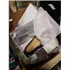 Image 3 : 2 BOXES AMAZON OVERSTOCK ITEMS