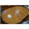 Image 3 : ROUND WOOD DINING TABLE WITH 3 LEAFS AND 6 CHAIRS