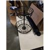 Image 8 : ULYSSE SHOWER CADDY, BOX OF MIRRORS, TRIPOD AND FLAG TOOTHPICKS