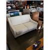 Image 1 : WHITE SOFA SO GOOD LOVESEAT