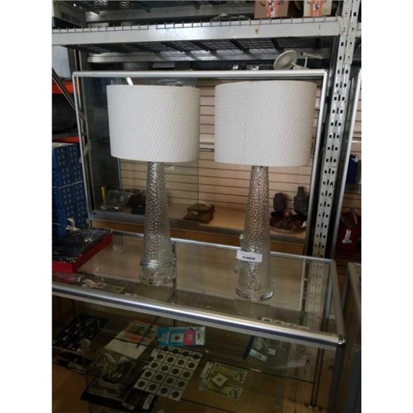 PAIR OF GLASS TABLE LAMPS