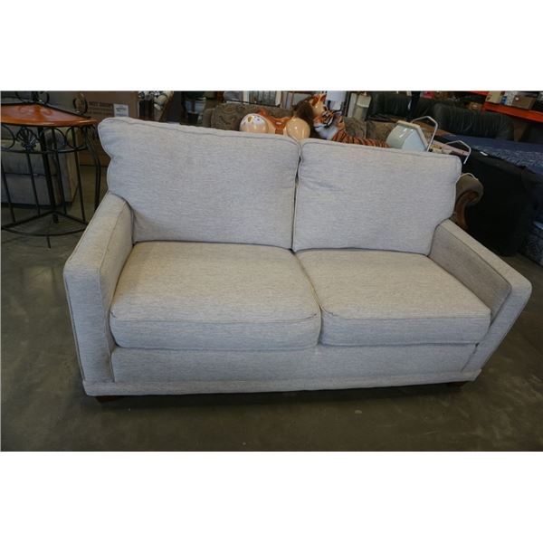 LAZBOY PILLOWBACK LOVESEAT