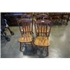 Image 2 : 4 WOOD DINING CHAIRS
