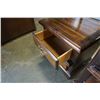Image 8 : WOOD 7 DRAWER DRESSER WITH MIRROR GALLERY AND NIGHTSTAND