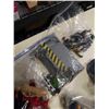 Image 10 : X-MEN STATUE OF LIBERTY AND 3 BAGS OF X-MEN ACCESSORIES AND 10 X-MEN  FIGURES 2 W/ WHEEL CHAIRS