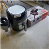 Image 1 : GORMIA AIF FRYER BRITA WATER PITCHER AND TFAL PAN SET