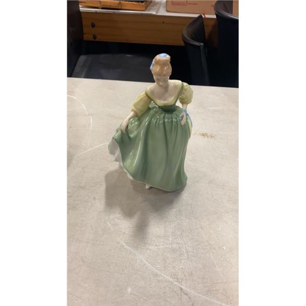 ROYAL DOULTON BONE CHINA FIGURE - FAIR LADY HN2193 1962