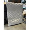 Image 1 : QUEEN SIZE KINGSDOWN ROCKWELL TIGHT TOP FIRM MATTRESS
