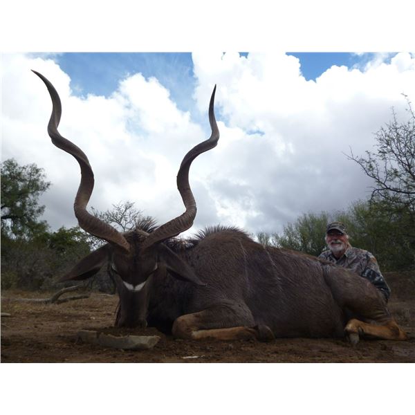 Andrew Harvey donates 7 Day hunt for 1 Hunter & 1 Observer for 1 Cape Kudu & Taxidermy. Val. $7,400